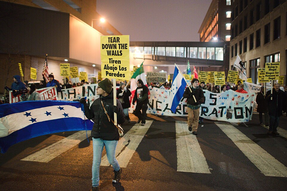 Minneapolis, Minnesota
November 30, 2018
About 200 people rallied in downtown Minneapolis to express welcome to asylum seekers from Honduras. A group of asylum seeking migrants from Honduras a nearing the Unites States southern border. The rally was held in front of the federal U.S. Courthouse build