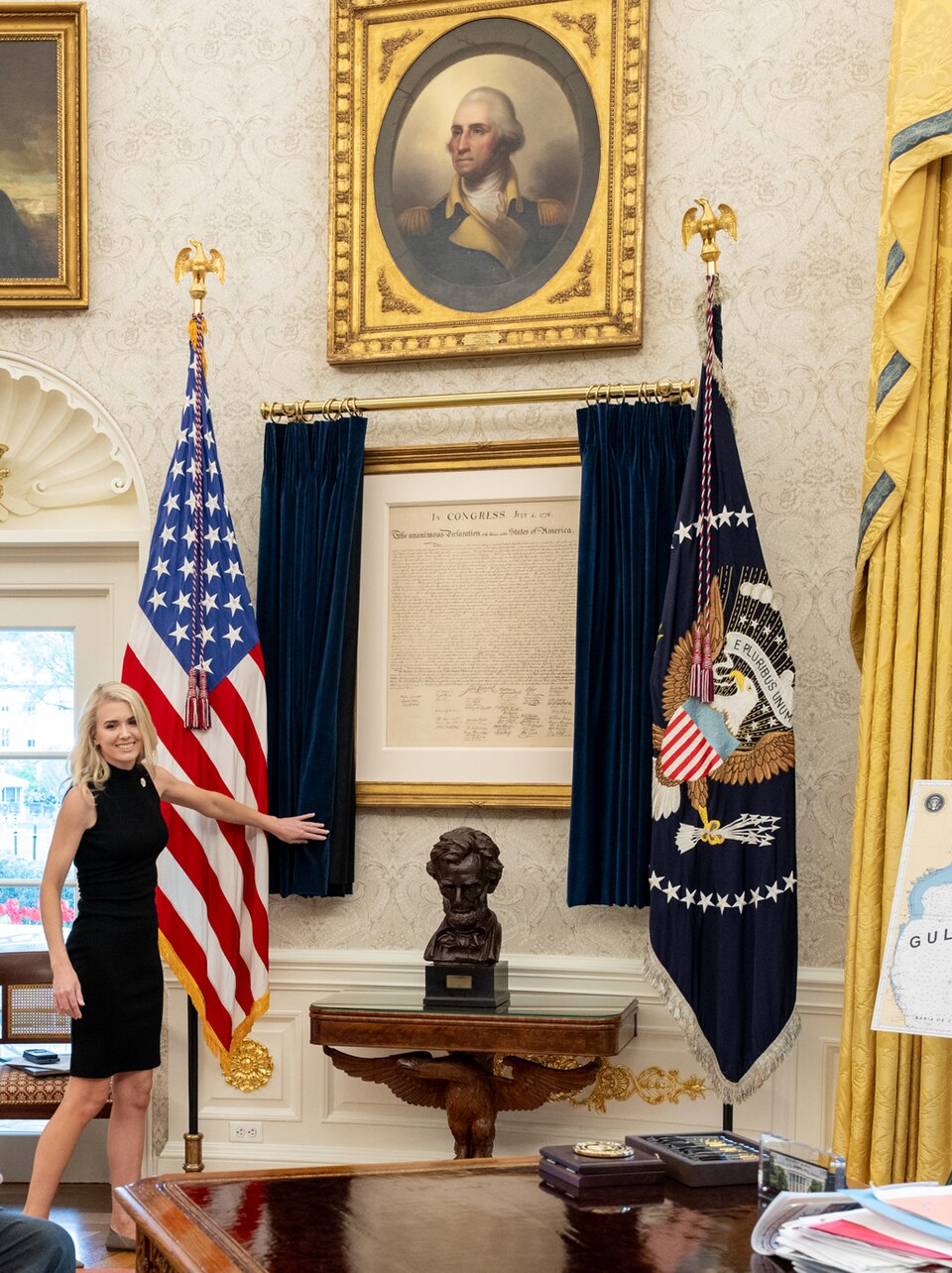 President Donald Trump meets with Andrew Stein and guests, Tuesday, April 15, 2025, in the Oval Office. (Official White House Photo by Joyce N. Boghosian)