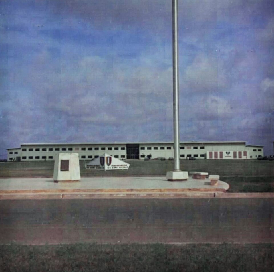 Building 5000 which houses the Command Staff and Chief of Staff, of the United States Army, Vietnam at Long Binh
NARA 111-CCV-250-CC58885