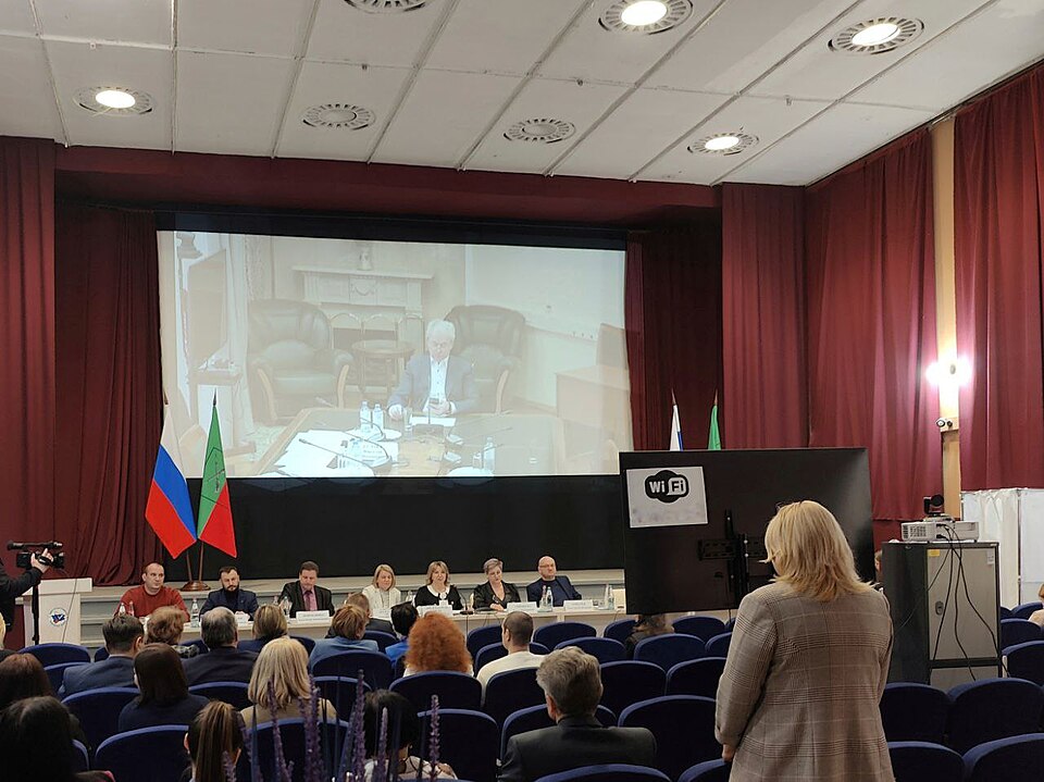 The new Zaporizhzhya regional electoral commission held its first meeting today. The commission has been formed in accordance with Russian legislation. Its new composition includes representatives of political parties represented in the State Duma, as well as other parties and public organizations. 