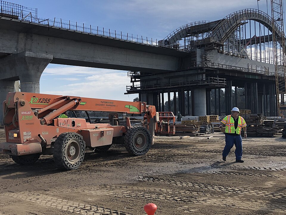 In the SJV, 3,500 construction workers have been dispatched to work on 119 miles of #HSR infrastructure on 30 active sites. More than 500 small businesses were put to work because of this project. The evidence clear, High Speed Rail drives economic growth. #IWillRide
