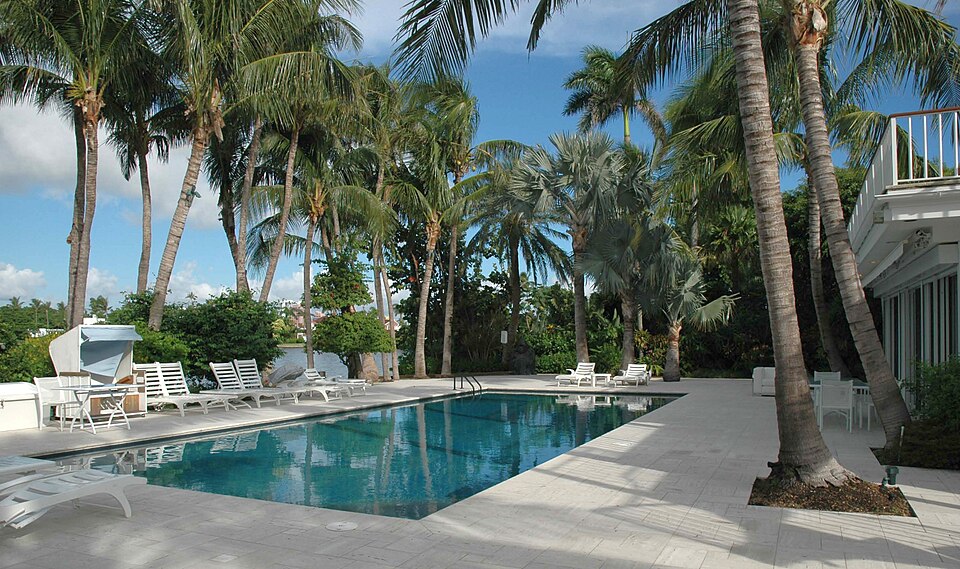 Palm Beach Police Department search at Jeffrey Epstein's mansion in 2005 on El Brillo Way in Palm Beach