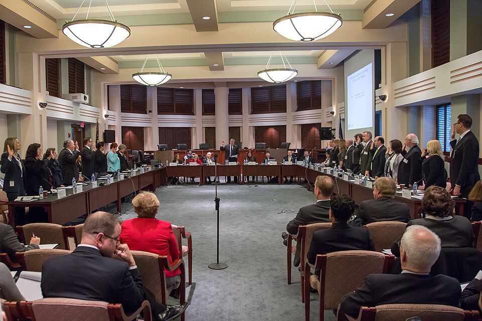 042415: Washington, D.C. - Appointed members of the 14th term COAC, a trade advisory committee established by Congress, take their oath of office at the U.S. International Trade Commission Building in Washington, D.C., on April 24th, when the committee convened. CBP Commissioner R. Gil Kerlikowske l
