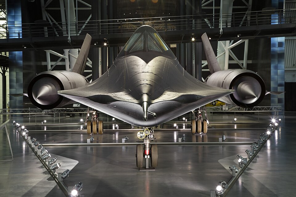 Twin-engine, two-seat, supersonic strategic reconnaissance aircraft; airframe constructed largely of