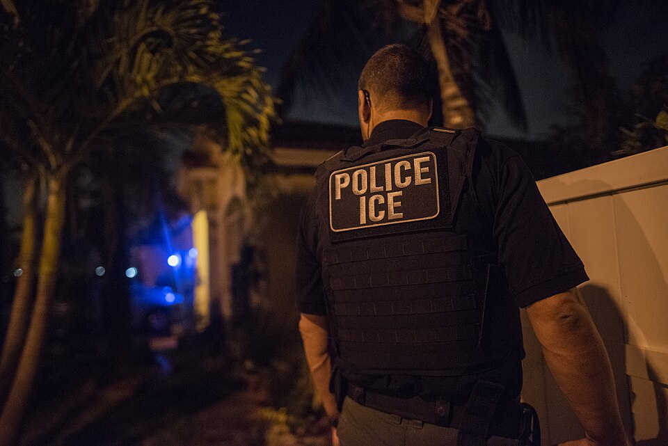The Miami Field Office of USICE (Immigration and Customs Enforcement) conducted a week-long surge operation from March 18 - 22, 2018. The purpose of the targeted enforcement operation was to identify, arrest and detain fugitive criminal aliens.
ICE Law Enforcemnt Officers use a variety of tools to a