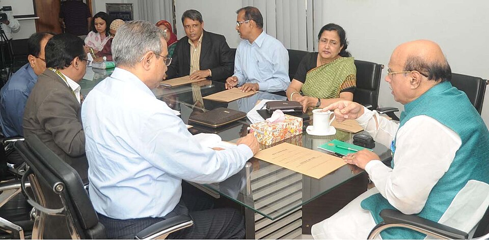 On Tuesday, March 28, 2017, the Minister of Health and Family Welfare, Mohammed Nasim, delivered a speech at a meeting on private medical college policy held in the ministry's conference room.