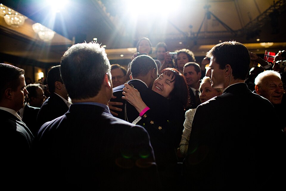 President Barack Obama greets guests at the Democratic National Committee reception at the Westin St. Francis Hotel, in San Francisco, Calif., Oct. 15, 2009.   (Official White House Photo by Pete Souza)