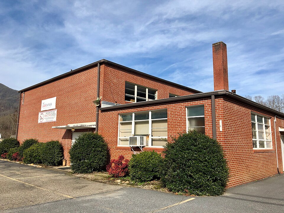 This is the old Colored Consolidated School, which served students of sub-Saharan African ancestry in Jackson County prior to desegregation of North Carolina’s schools in 1965 following the passage of the 1964 Civil Rights Act. The four-classroom red-brick building was constructed in 1960 to replace