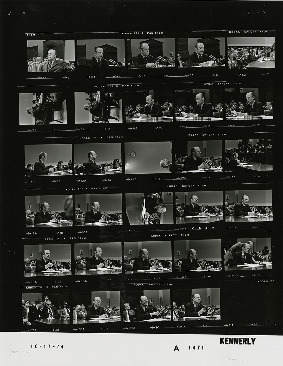 The photo contact sheet, identified as A1471 by the White House Photographic Office (WHPO), is housed at the Gerald R. Ford Presidential Library, a branch of the National Archives and Records Administration (NARA).
This file is a 200 dpi photo contact sheet having images from roll of film A1471 of t