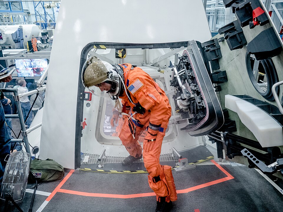 NASA is performing a series of tests to evaluate how astronauts and ground crew involved in final preparations before Orion missions will quickly get out of the spacecraft if an emergency were to occur on the pad prior to launch. In the hours before astronauts launch to space in Orion from NASA’s mo