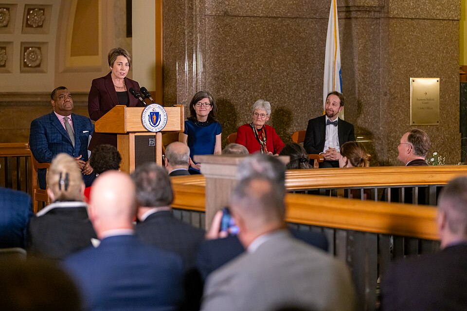 Governor Maura Healey and Lt. Governor Kim Driscoll join retired U.S. Supreme Court Justice Stephen Breyer, retired Supreme Judicial Court Justice Margot Botsford, Supreme Judicial Court Justice Serge Georges Jr., Attorney David Kravitz as well as other friends and family to celebrate the ceremonial