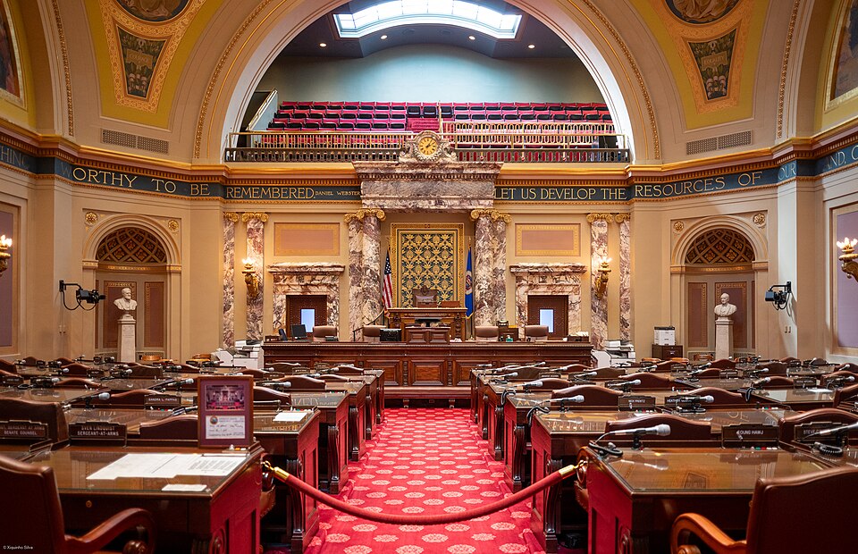 The Minnesota State Capitol, located in St. Paul, is a grand building that houses the legislative chambers of the Minnesota Senate and House of Representatives, as well as the offices of the Governor and the Attorney General. Designed by the esteemed architect Cass Gilbert, the Capitol is known for 