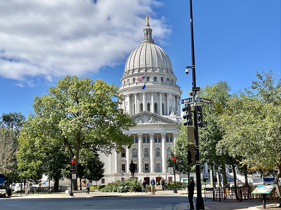 Built in 1906-1917, this Beaux Arts-style Capitol Building was designed by George B. Post to house the state house of representatives, state senate, and offices for the Wisconsin State Government.  The fourth state capitol to house the state government since the state’s establishment in 1848, the bu