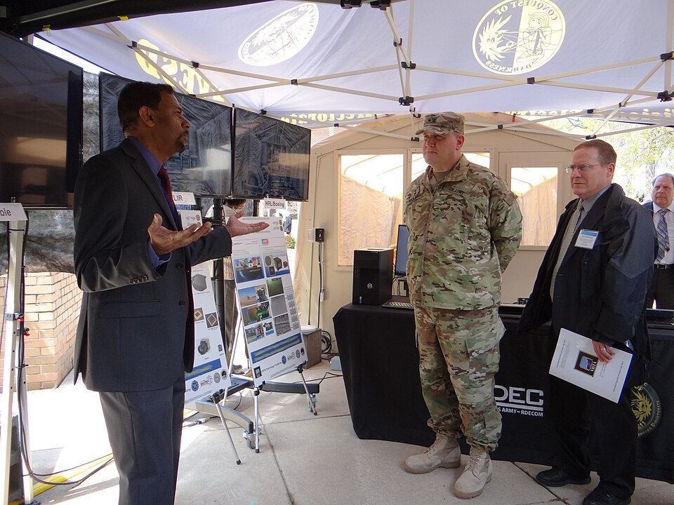 The Army held a showcase of infrared technology advancements resulting from a five-year collaborative program between industry and the Department of Defense at Fort Belvoir, Virginia April 12-13.
The Vital Infrared Sensor Technology Acceleration, or VISTA, program was a Tri-Service program establish