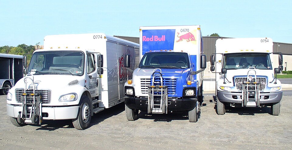 The patented Hand Truck Sentry System is an electrical mechanical retaining apparatus; engineered to safely transport hand trucks aboard the exterior of commercial delivery vehicles. The HTS Ultra-Rack uses a cab interior dash switch with LED indicator light and alarm to unlock and release the hand 