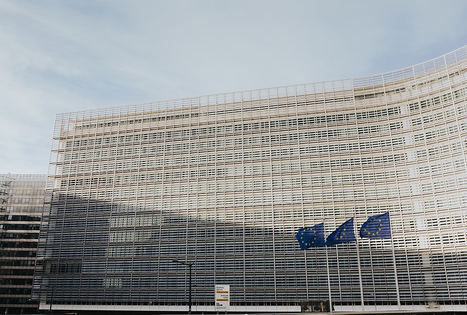 Berlaymont building
European flag
European Union
European Commission headquarters
Schuman area

Brus